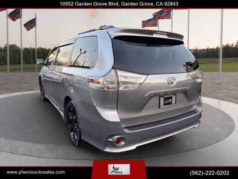 2015 Toyota Sienna