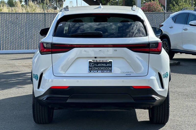 2025 Lexus NX 450h+