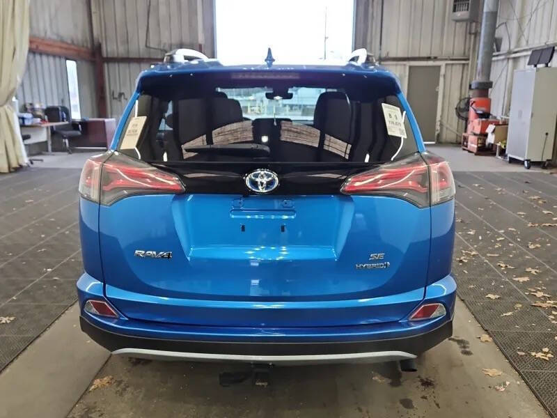 2018 Toyota RAV4 Hybrid SE