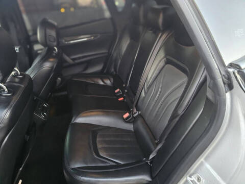 2014 Maserati Quattroporte Sport GT S