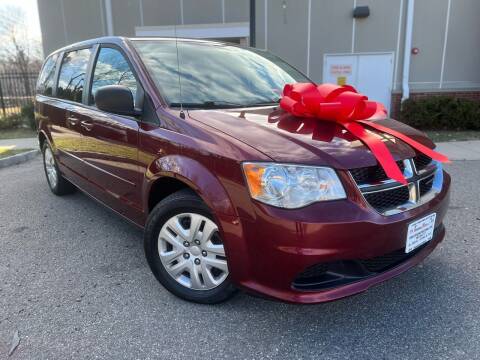 2017 Dodge Grand Caravan for sale at Speedway Motors in Paterson NJ