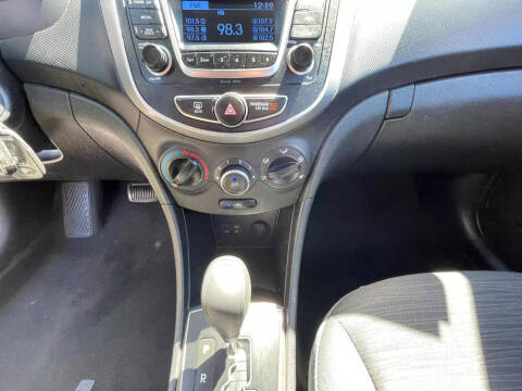2015 Hyundai Accent GS