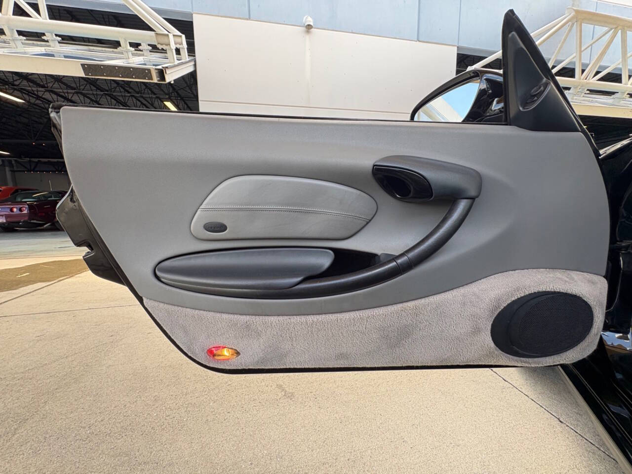 1999 Porsche Boxster 29