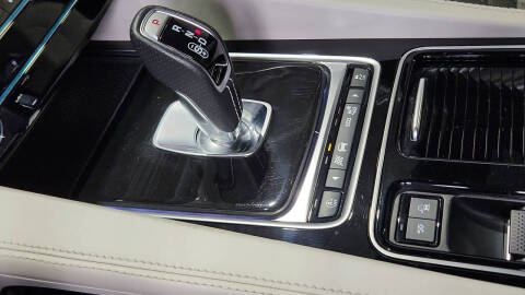 2020 Jaguar F-PACE SVR