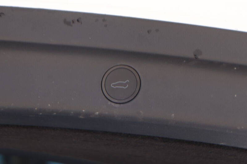 2024 Tesla Model Y Performance