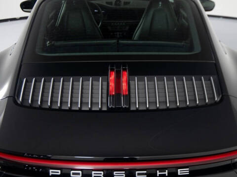 2024 Porsche 911 Carrera 4