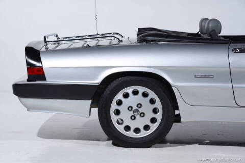 1987 Alfa Romeo Spider Quadrifoglio