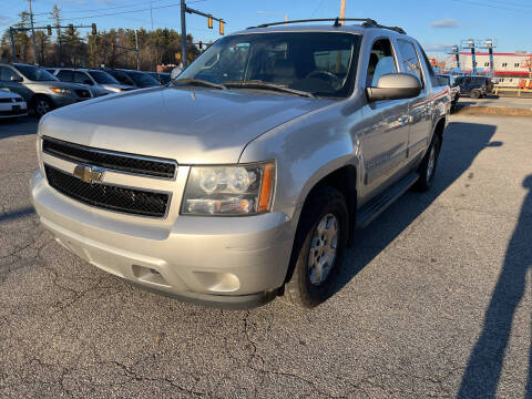 2011 Chevrolet Avalanche for sale at OnPoint Auto Sales LLC in Plaistow NH