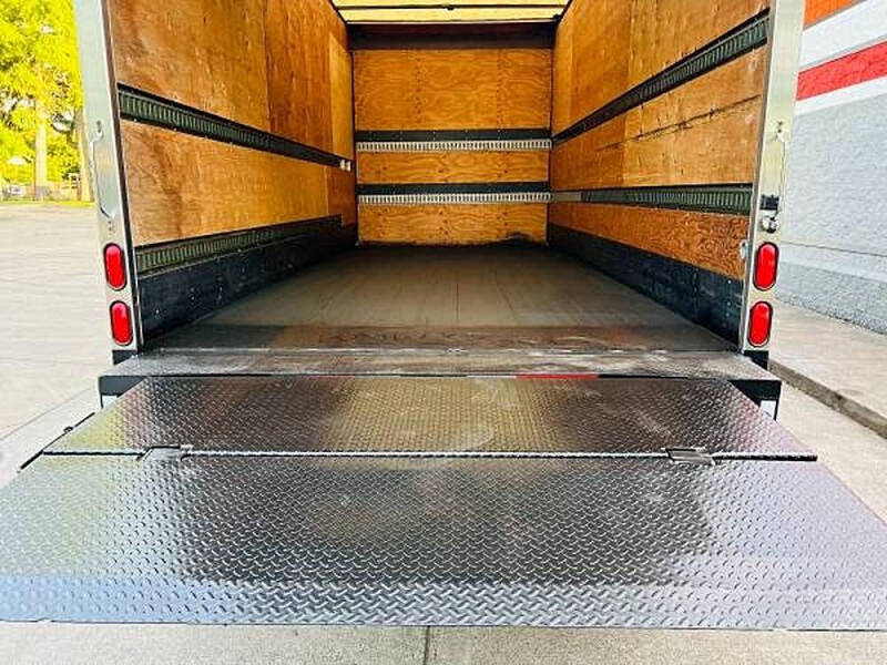2011 UD Trucks UD2000