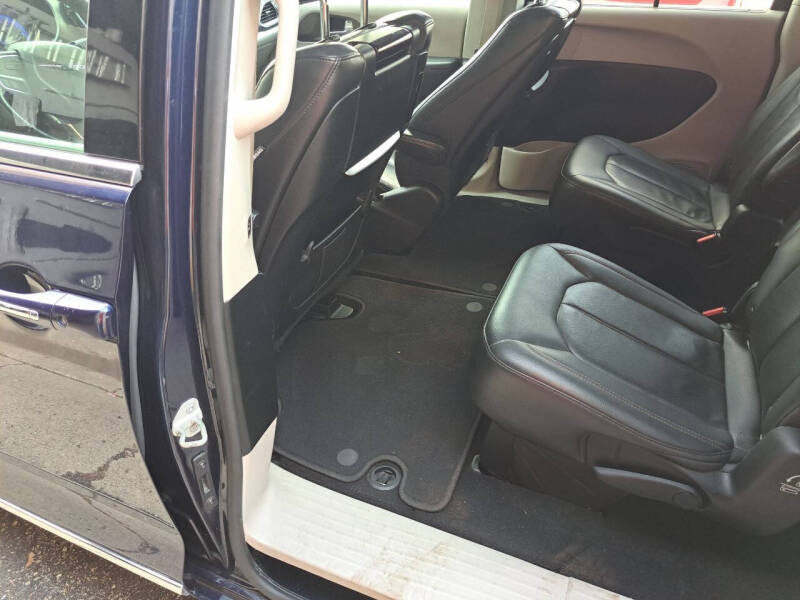2018 Chrysler Pacifica Touring L Plus