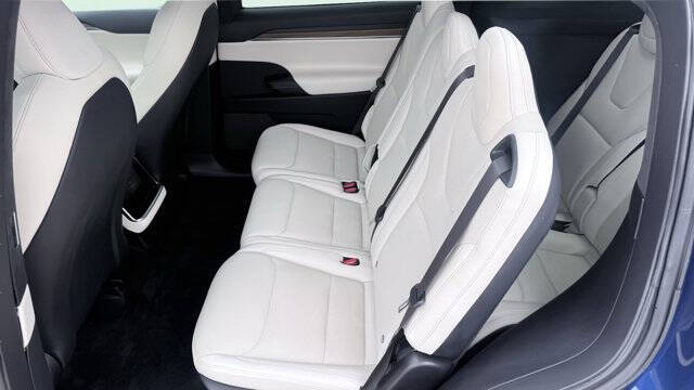 2023 Tesla Model X Standard Range