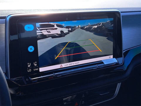 2026 Volkswagen Atlas Cross Sport SE