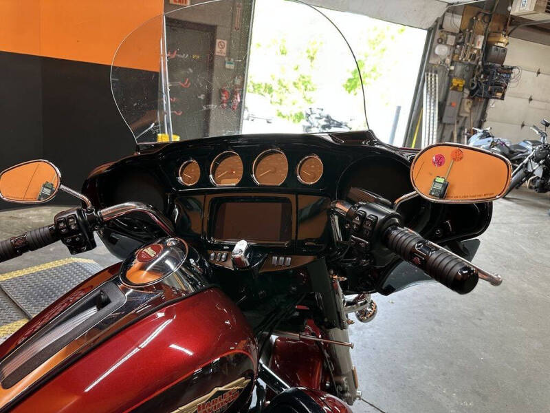 2023 Harley-Davidson FLHTCUTGAN - Tri Glide U