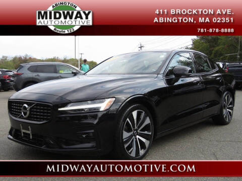 2022 Volvo S60 B5 Momentum