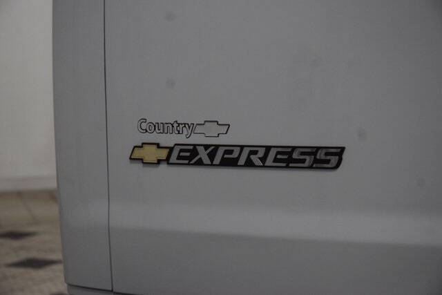 2024 Chevrolet Express 2500