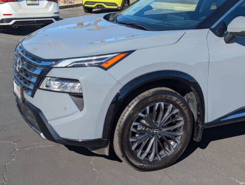 2025 Nissan Rogue Platinum