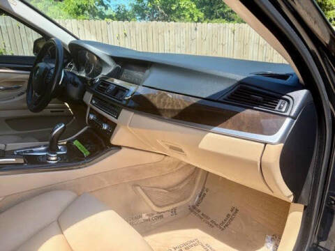 2011 BMW 5 Series 528i