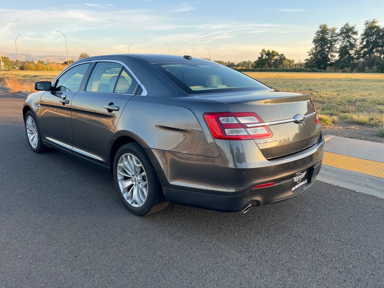 2015 Ford Taurus for sale at WALLA WALLA AUTO SALES in Walla Walla, WA