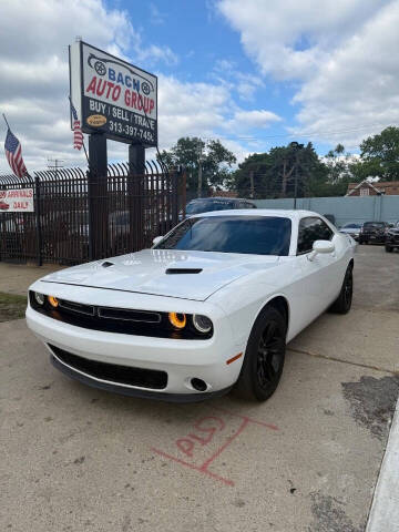 2016 Dodge Challenger SXT Plus