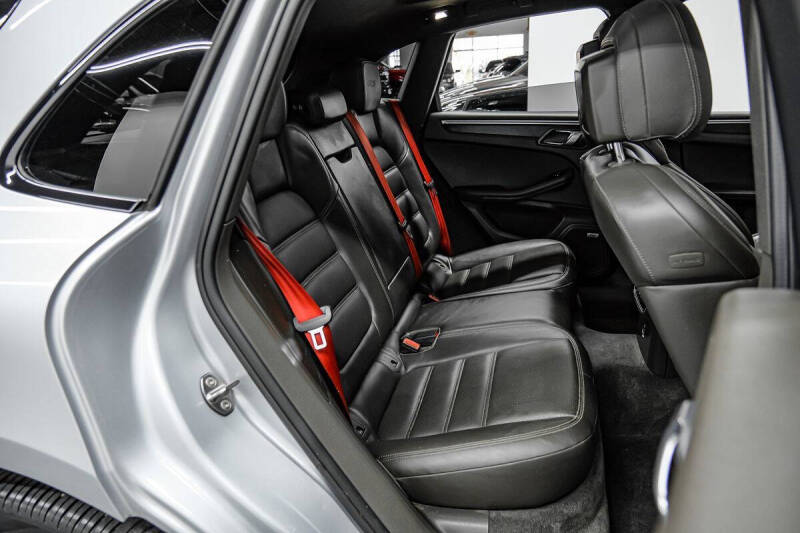 2018 Porsche Macan GTS