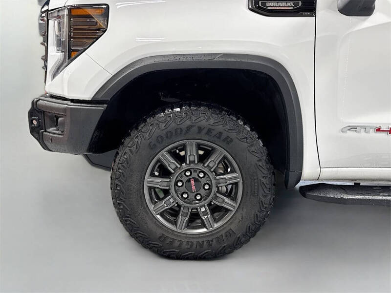 2024 GMC Sierra 1500 AT4X