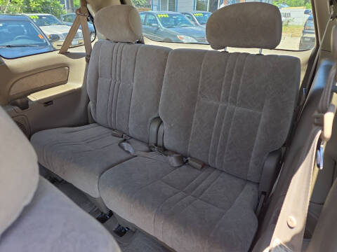 2000 Toyota Sienna LE