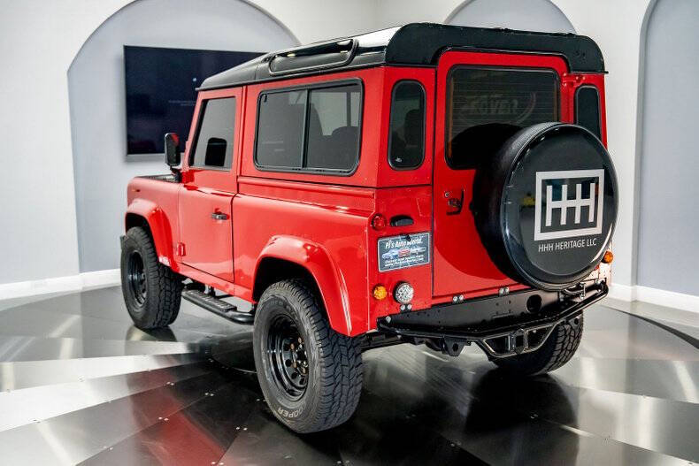 1986 Land Rover Defender
