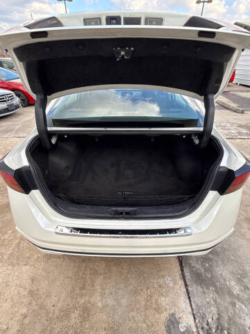 2020 Nissan Altima 2.0 Platinum