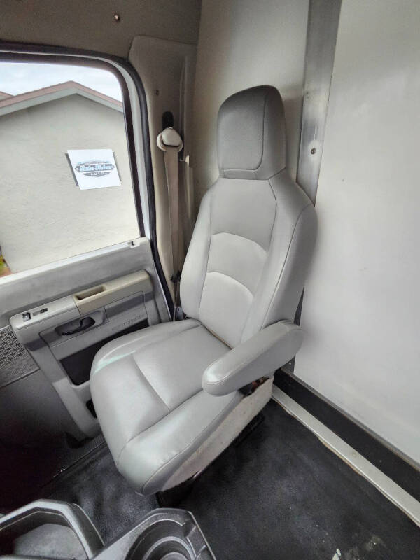 2018 Ford E-Series E-350 SD