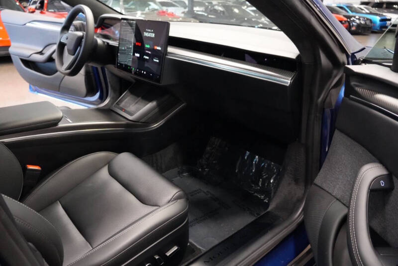 2023 Tesla Model S Plaid