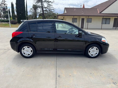 2011 Nissan Versa 1.8 S