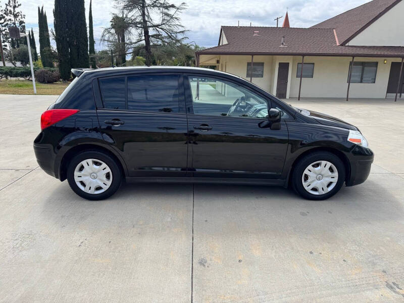 2011 Nissan Versa 1.8 S