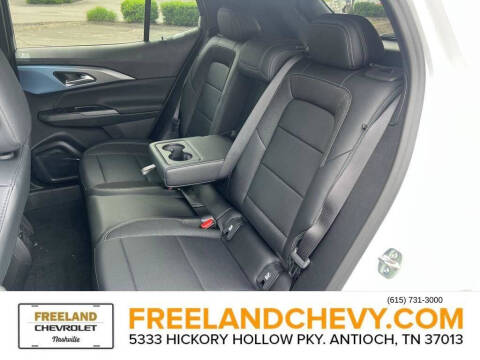 2025 Chevrolet Equinox EV LT 2