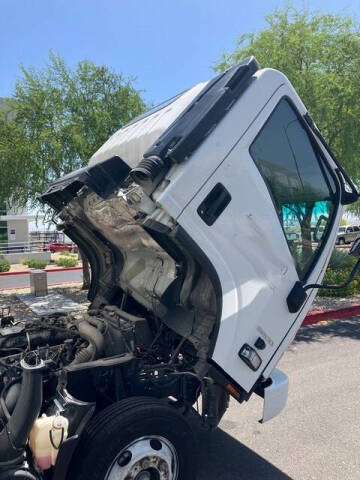 2017 Chevrolet 3500 LCF