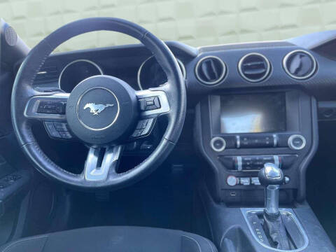 2021 Ford Mustang EcoBoost