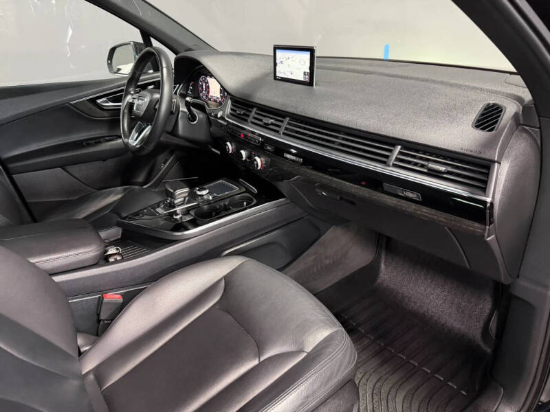 2017 Audi Q7 3.0T quattro Premium Plus