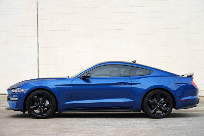 2022 Ford Mustang EcoBoost