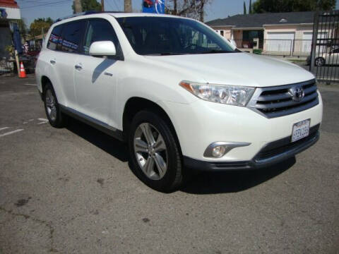 2011 Toyota Highlander for sale at ARLETA AUTO CENTER in Arleta CA