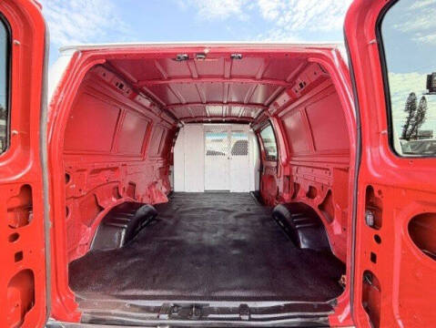 2002 Ford E-Series E-350 SD