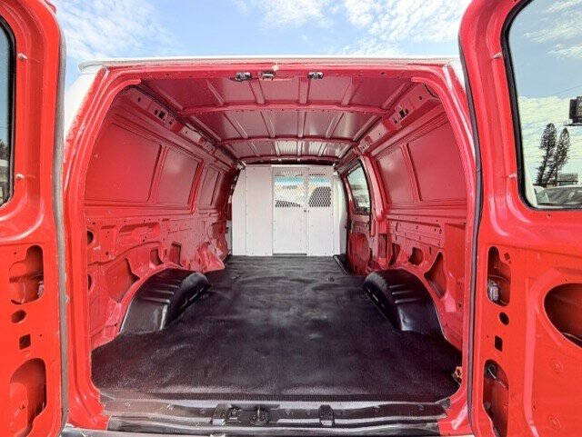 2002 Ford E-Series E-350 SD