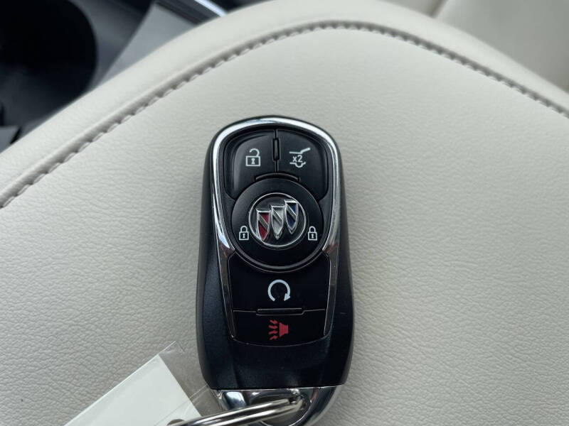 2024 Buick Enclave Essence