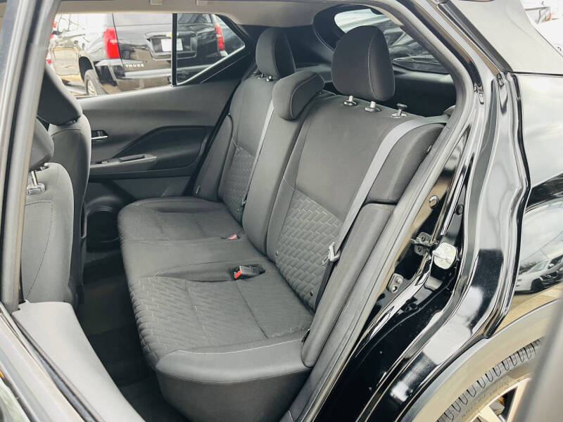 2021 Nissan Kicks SV