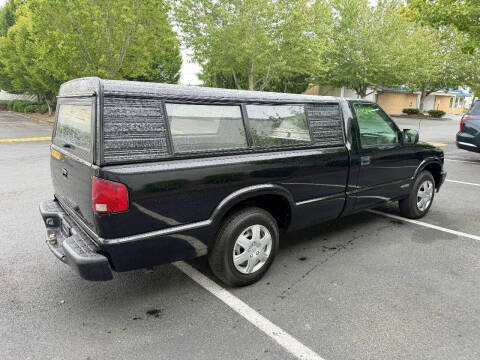2001 Chevrolet S-10 LS