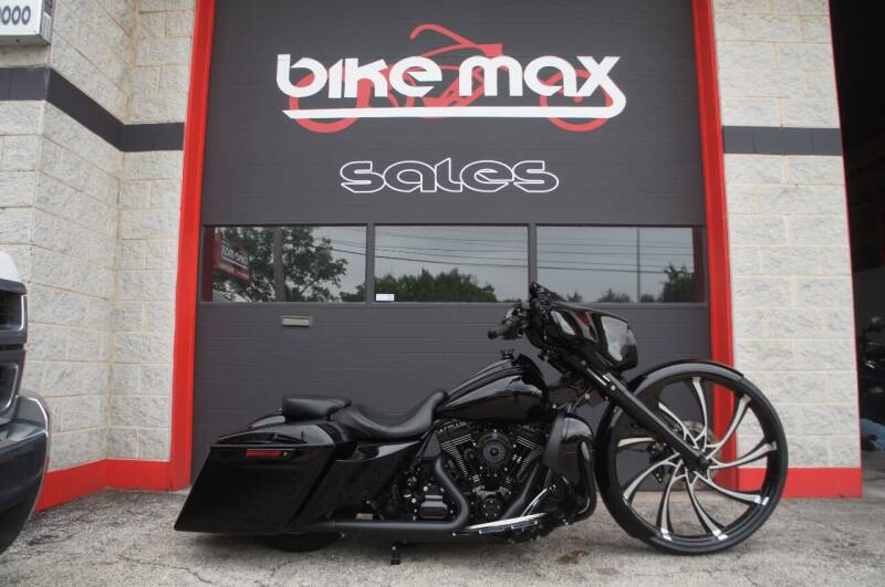 2016 Harley-Davidson Street Glide for sale at BIKEMAX, LLC in Palos Hills IL