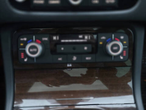 2015 Volkswagen Touareg V6 Lux