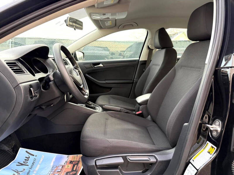 2016 Volkswagen Jetta