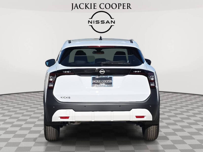 2026 Nissan Kicks S