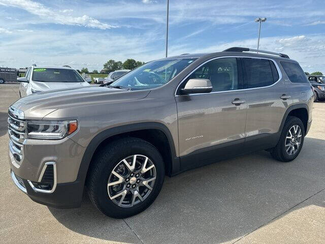 2023 GMC Acadia SLT