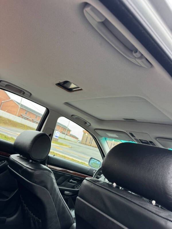 2003 BMW 5 Series 530i