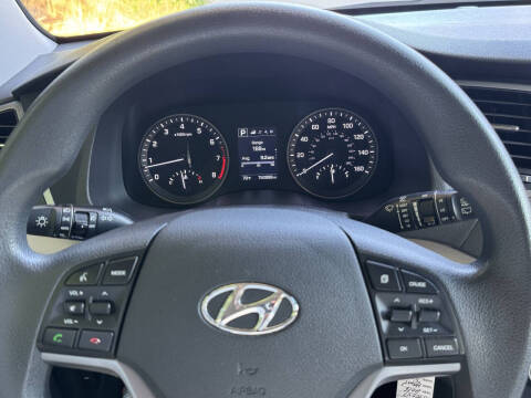 2016 Hyundai Tucson SE